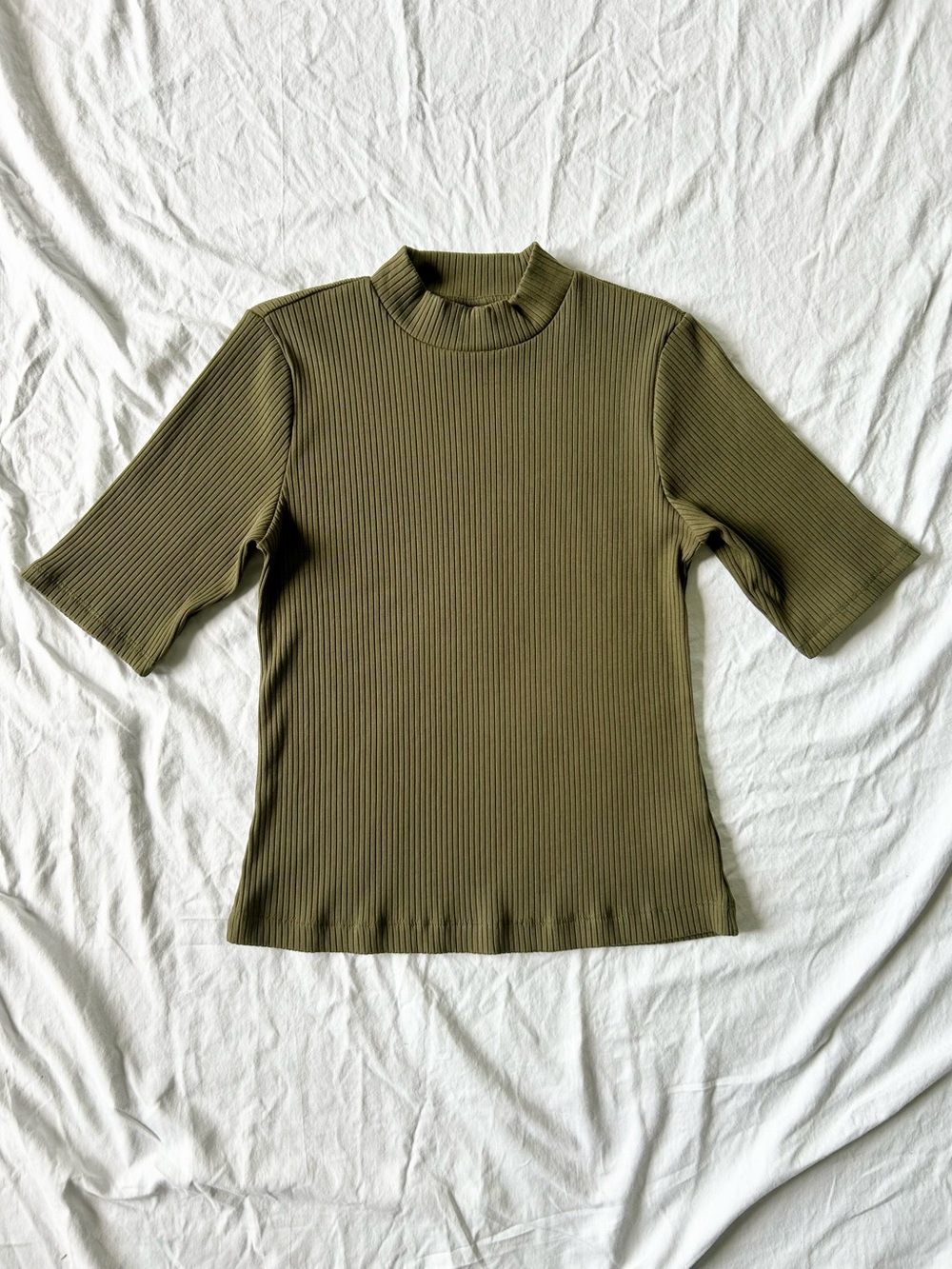 Old Navy Elbow Sleeve Ribbed Mockneck Shirt in Conifer